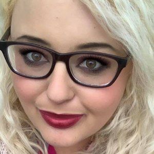 Meet your Posher, Tay